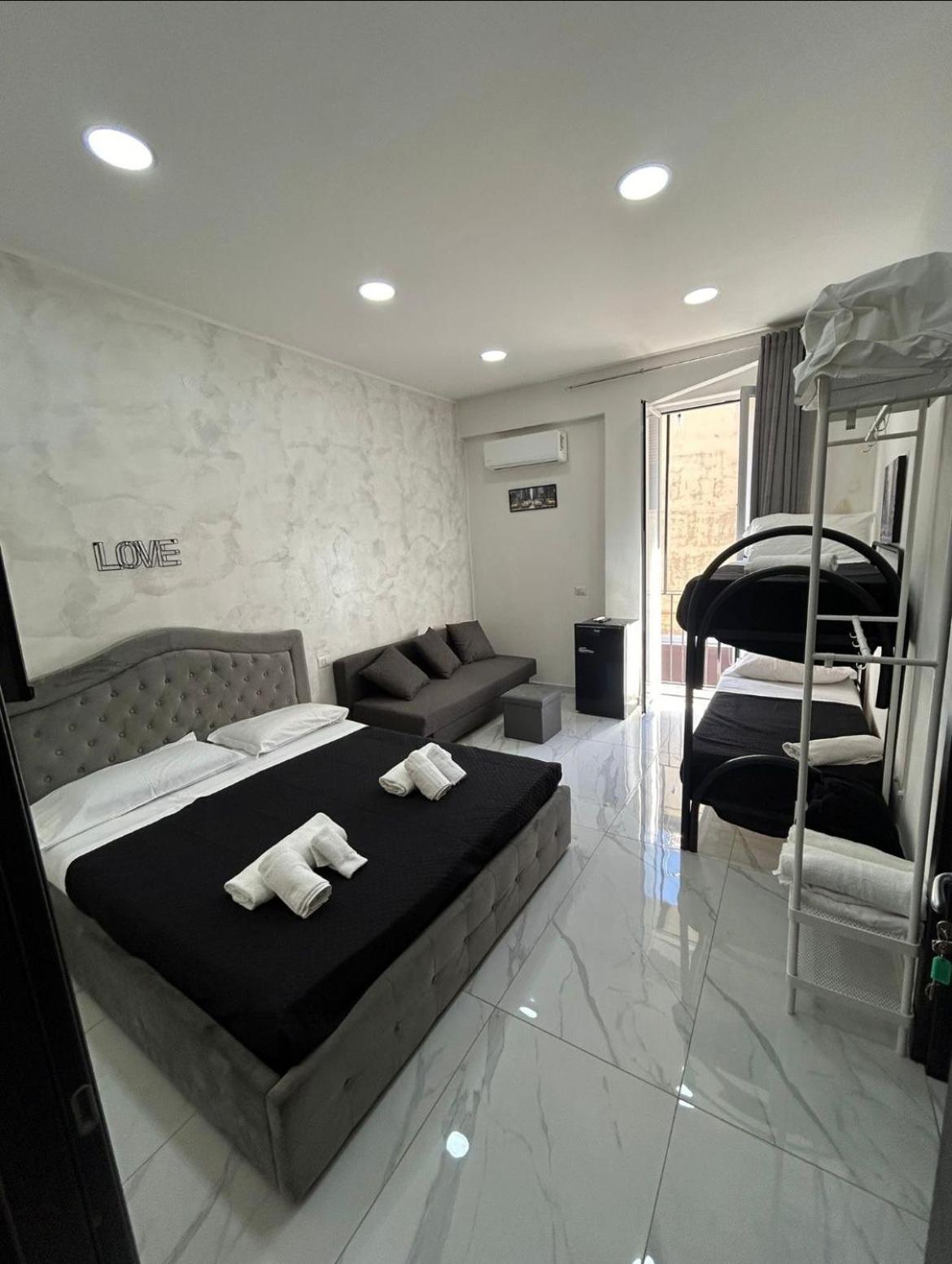 Terrazza Luxury Valentino Apartment Naples Exterior photo